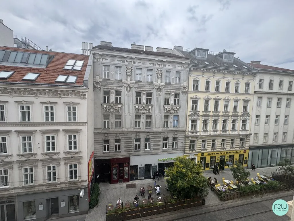helle, unbefristete, gepflegte 78 m² Altbauwohnung / Flügeltüren - Ansicht 2