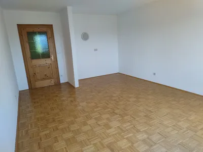 3-Zimmer-Wohnung mieten in Vöcklabruck – 101 m², € 1.440 – Bild 6 von 8