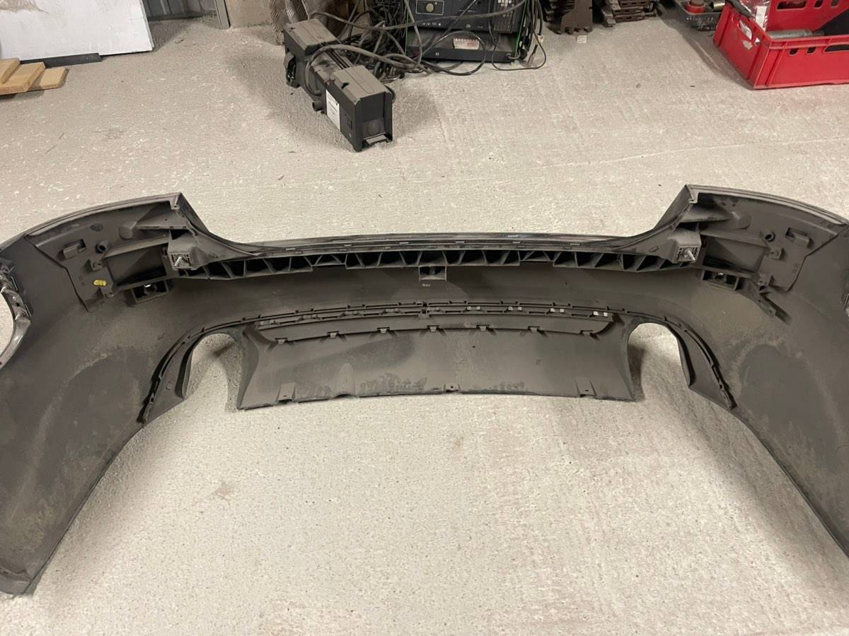 Audi A6 4f Allroad Heckstoßstange + deffusor und chromleiste
