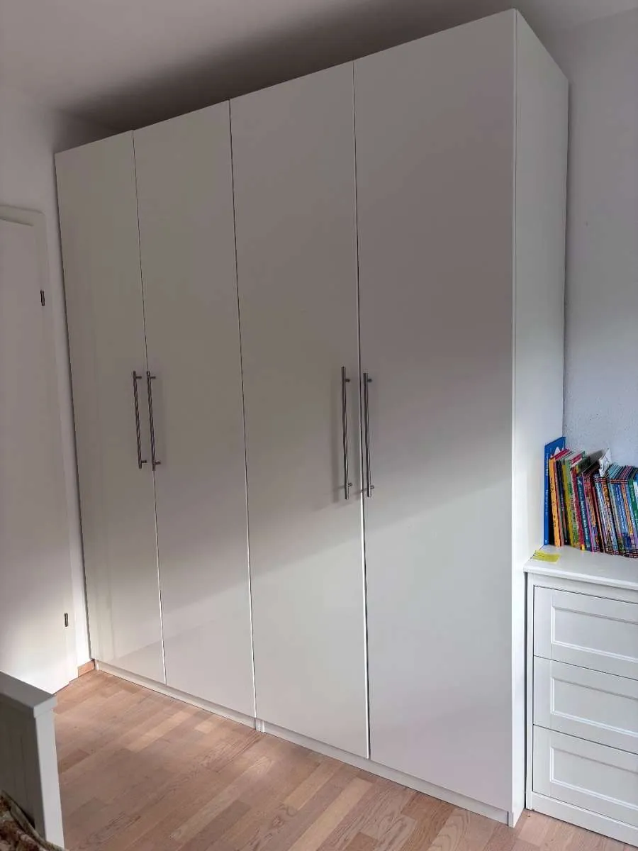 IKEA PAX/ FARDAL Schrank - Weiß, 2m breit, sehr gepflegt, € 250,- (5310 Mondsee)
