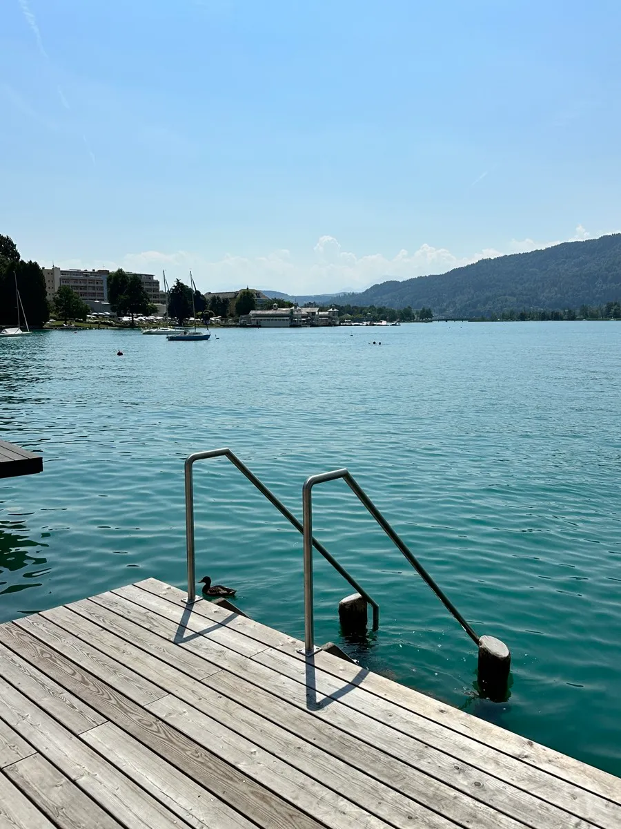 2- Zimmerwohnung mit PRIVATEM SEEZUGANG!! Pörtschach am WÖRTHER SEE - Widok 3