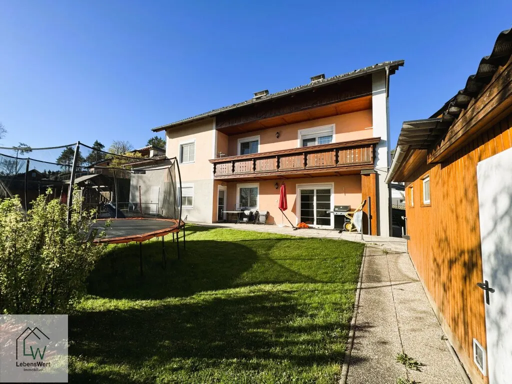 Familienglück beginnt hier - 240 m² Wohnfläche, großer Garten und jede Menge Möglichkeiten, Penzendorf