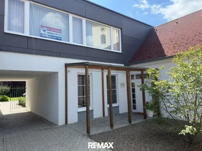4-Zimmer-Immobilie mieten in Neusiedl am See – 176 m², € 1.491 – Bild 1 von 19