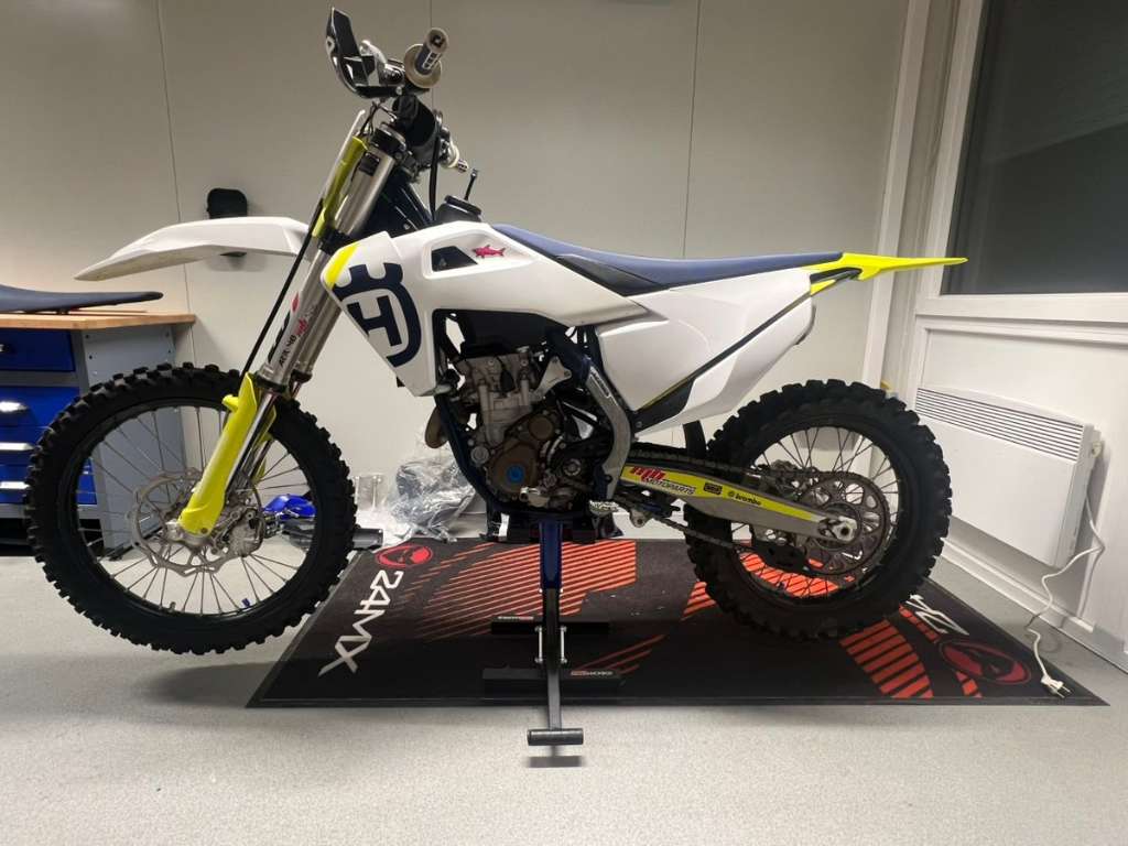 Husqvarna FC 250 Motocross