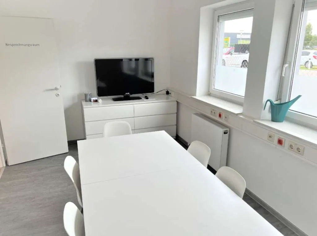 Asten - 100 m² Büro in zentraler Lage - Ansicht 3