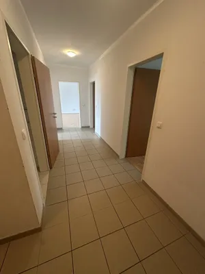 4-Zimmer-Wohnung kaufen in Vöcklabruck – 120,61 m², € 319.000 – Bild 3 von 10