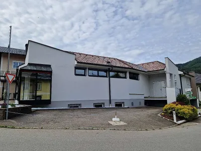 Gewerbeimmobilie mieten in Vöcklabruck – 407 m², € 2.000 – Bild 3 von 14