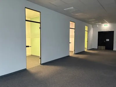 Gewerbeimmobilie mieten in Linz Land – 1 050 m², € 11.288 – Bild 2 von 19