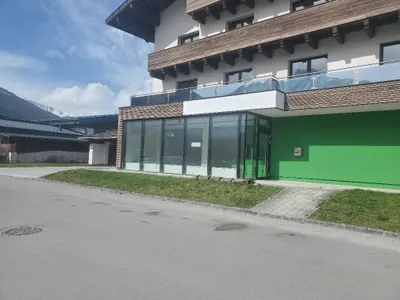Gewerbeimmobilie mieten in Zell am See – 70 m², € 825