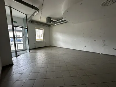 4-Zimmer-Gewerbeimmobilie mieten in Gänserndorf – 218 m², € 930 – Bild 20 von 25