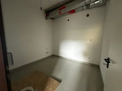 4-Zimmer-Gewerbeimmobilie mieten in Gänserndorf – 218 m², € 930 – Bild 6 von 25
