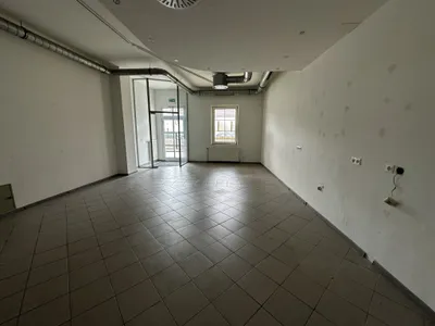 4-Zimmer-Gewerbeimmobilie mieten in Gänserndorf – 218 m², € 930 – Bild 3 von 25