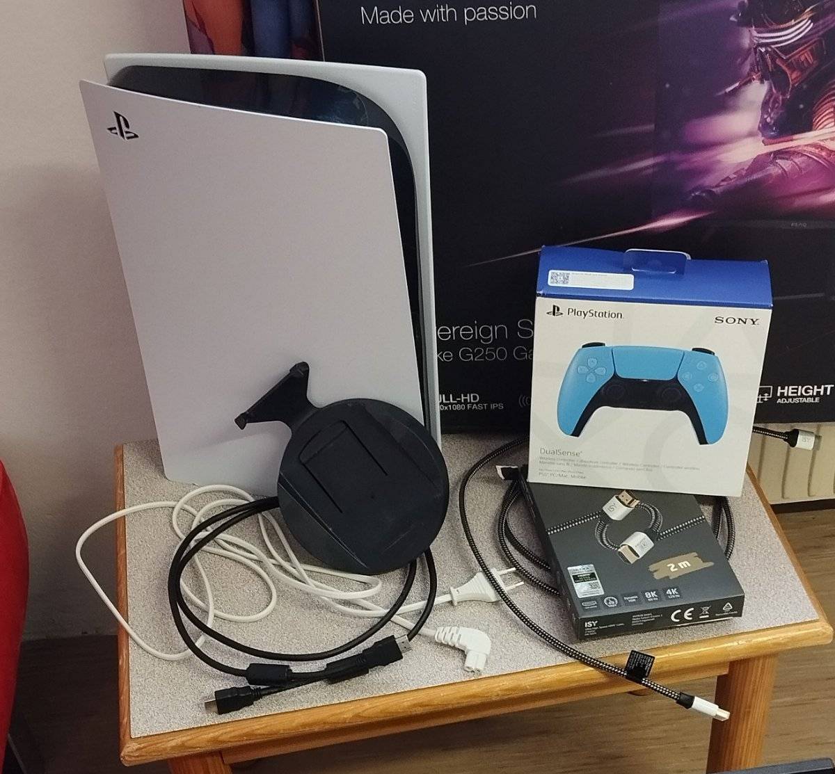 PS5 667GB (Fat-Modell)inkl. 2 Controller und allem Zubehör im Preis enthalten. PlayStation 5