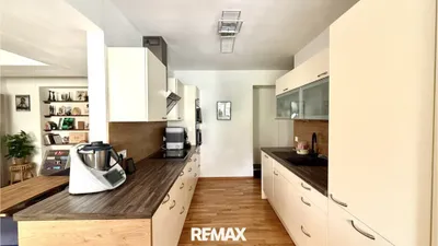 12-Zimmer-Gewerbeimmobilie kaufen in Vöcklabruck – 285 m², € 599.000 – Bild 3 von 28
