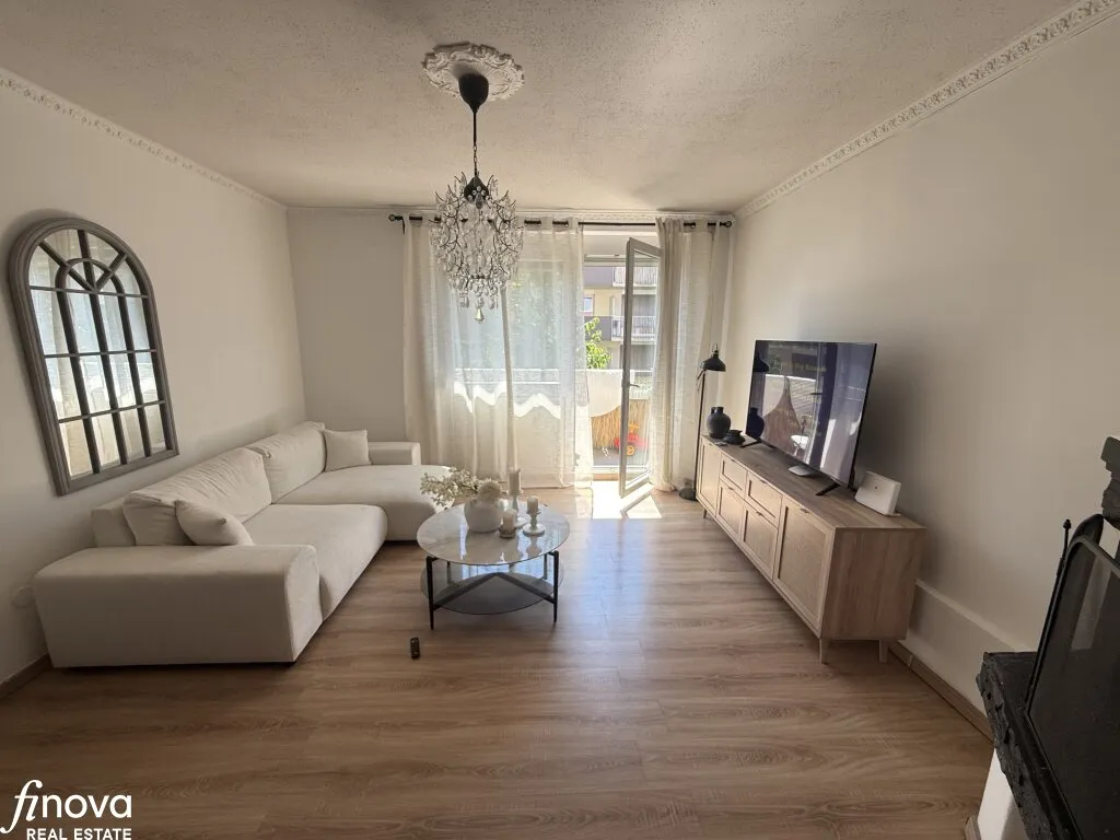 LIEBENAU!! 4 Zimmer - Familienwohnung mit Balkon und Kamin - nähe der Eishalle! - Ansicht 3