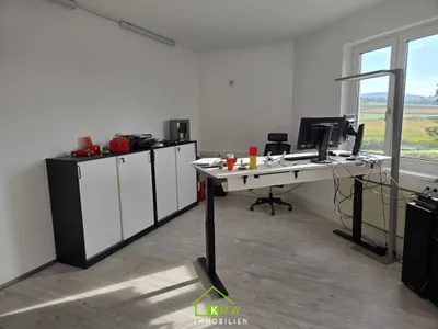 Gewerbeimmobilie mieten in Sankt Pölten Land – 490 m², € 3.778 – Bild 9 von 16
