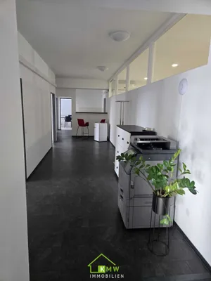 Gewerbeimmobilie mieten in Sankt Pölten Land – 490 m², € 3.778 – Bild 8 von 16