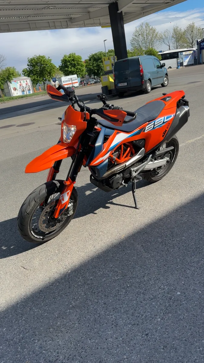 KTM 690