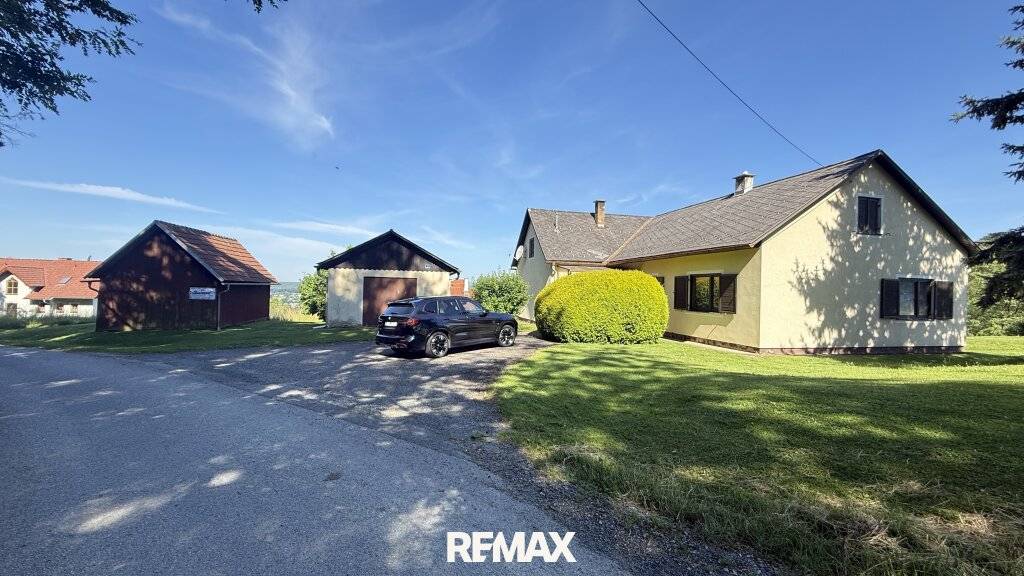 Gemütliches Einfamilienhaus mit 5 Zimmer, Garage und Holzhütte in sonniger erhöhter Ruhelage mit Weitblick - Ansicht 3