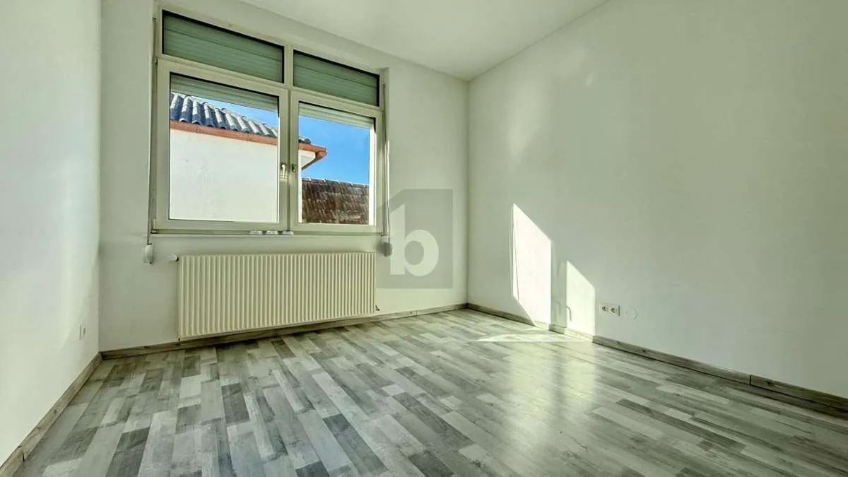 ZINSHAUS MIT 5 SANIERTEN WOHNEINHEITEN - VOLL VERMIETET - Ansicht 3