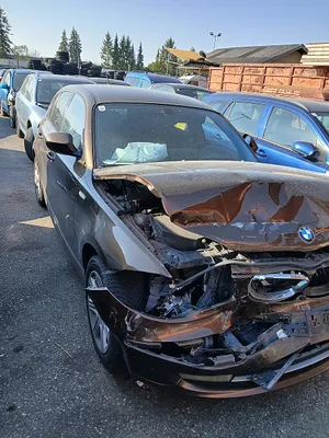 BMW 1er-Reihe 116d braun Ersatzteilspender