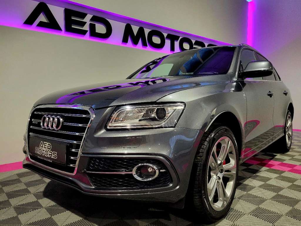 Audi Q5 3,0 TDI quattro clean Diesel Sport S-tronic SUV / Geländewagen