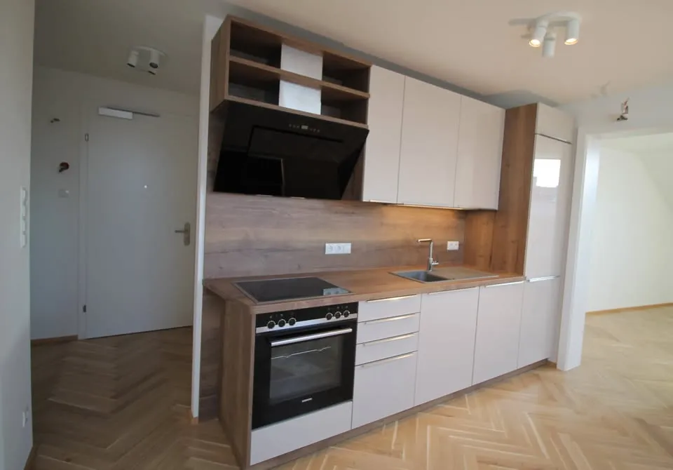 Außergewöhnliche 2-ZIMMERWOHNUNG mit perfekter LAGE im Herz-Jesu-Viertel - Widok 3