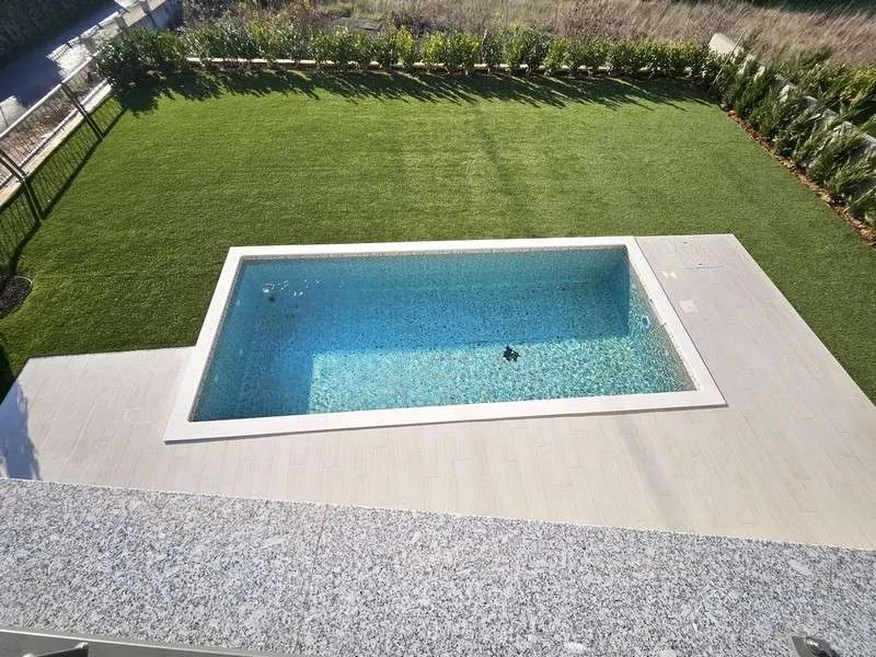Moderne Villa mit Pool in ruhiger Lage - Visning 3