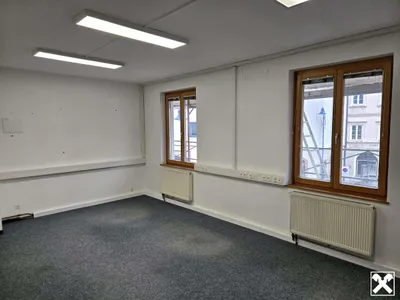 7-Zimmer-Gewerbeimmobilie mieten in Amstetten – 159 m², € 8