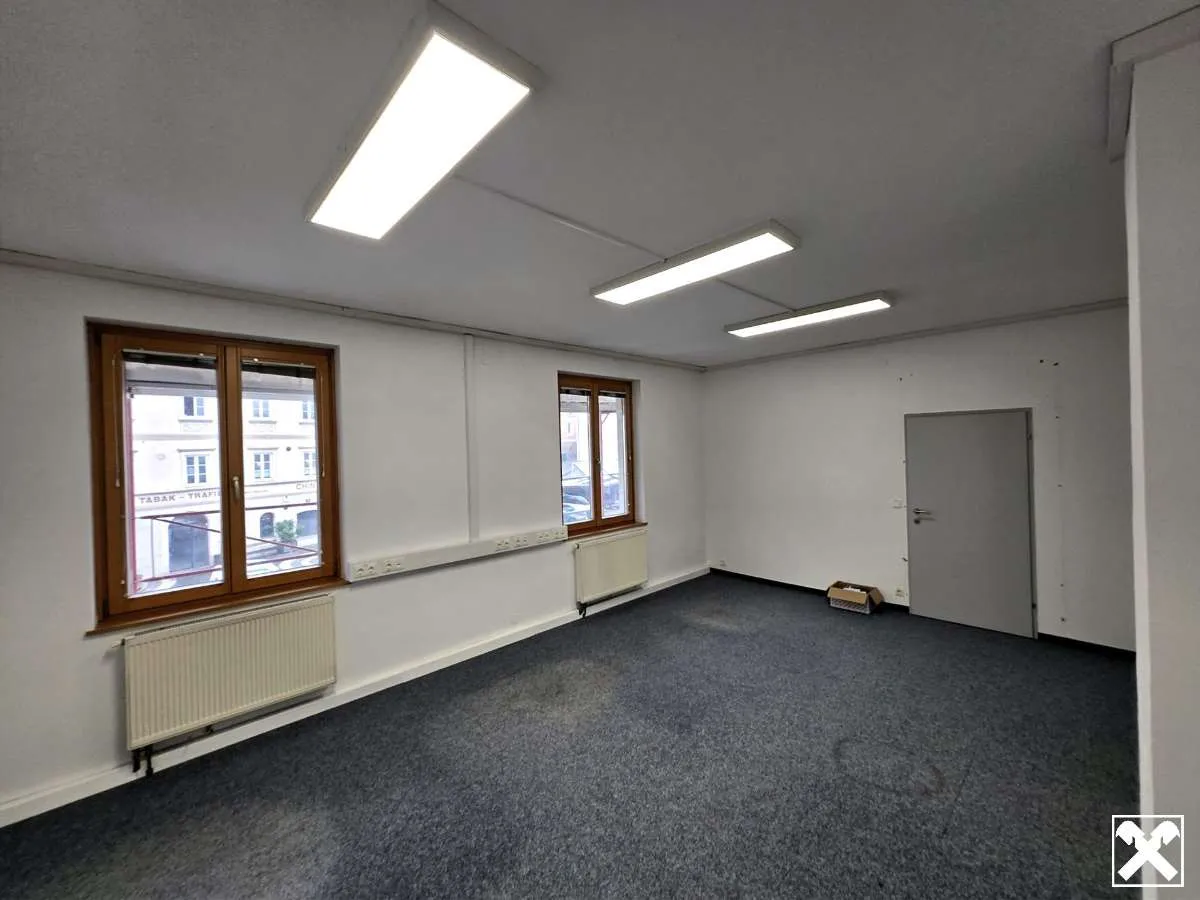Helle Büroräume in Zentrumsnähe in Haag zu vermieten - Ansicht 3