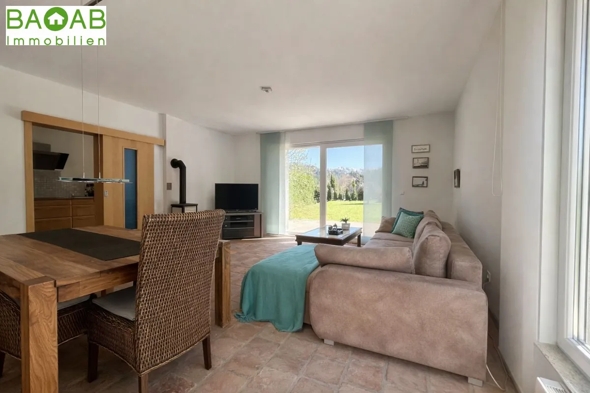 Wohnjuwel in sonniger Ruhelage nahe Klagenfurt | Panorama, XXL-Terrasse & nur 10 Min. ins Zentrum - Widok 2