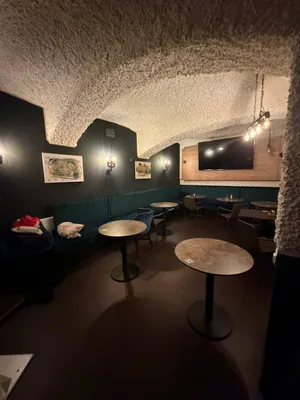 Gewerbeimmobilie mieten in Wien – 250 m², € 4.425 – Bild 10 von 36