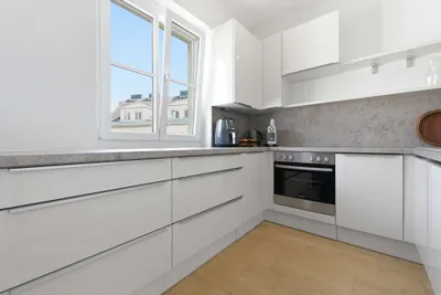 2-Zimmer-Wohnung, neu saniert und vollmöbliert, mit Lift in Wien-Margareten – Bild 3