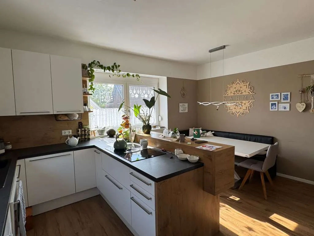 Modernisiertes Einfamilienhaus mit großzügigem Raumkonzept - Ansicht 3