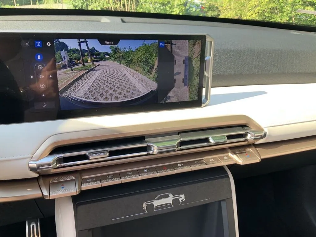 Maxus eTerron 9 4X4 3,5T Anhängelast Netto € 58250,- Transporter / Kastenwagen – Bild 9