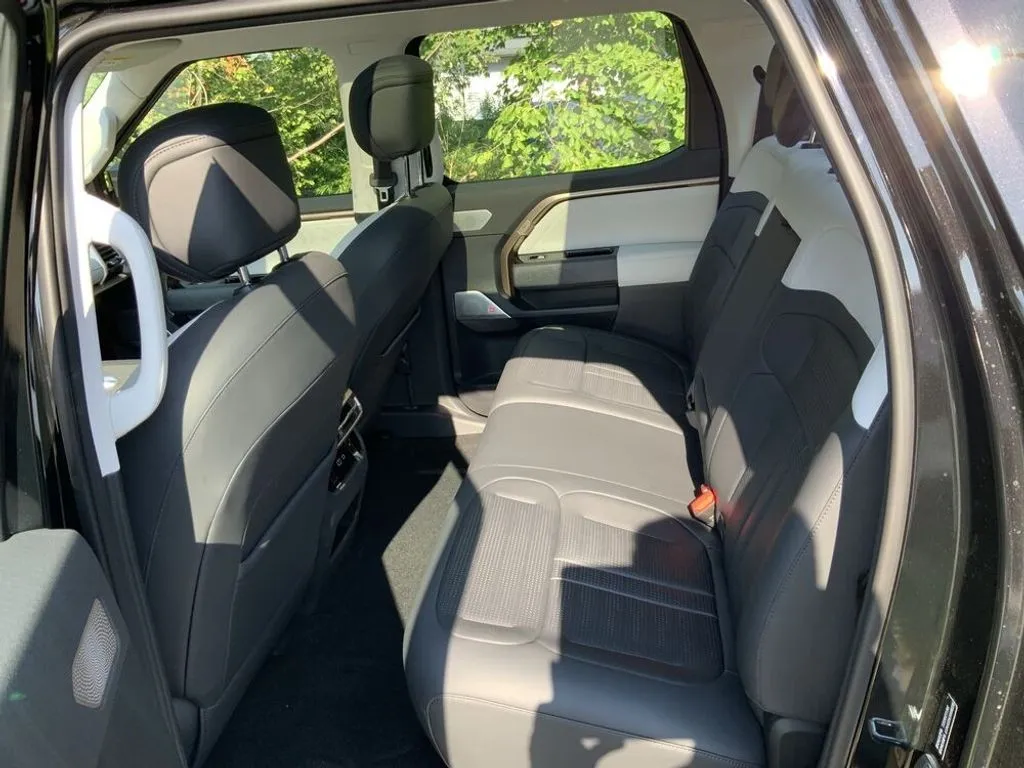 Maxus eTerron 9 4X4 3,5T Anhängelast Netto € 58250,- Transporter / Kastenwagen – Bild 22