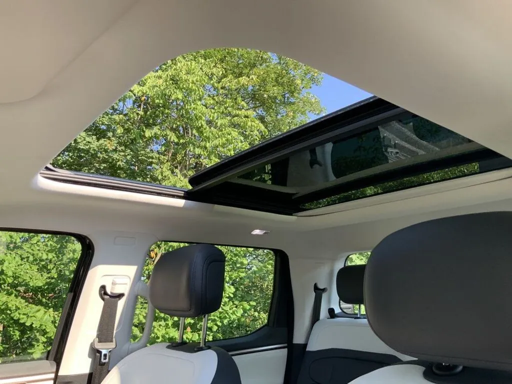 Maxus eTerron 9 4X4 3,5T Anhängelast Netto € 58250,- Transporter / Kastenwagen – Bild 28