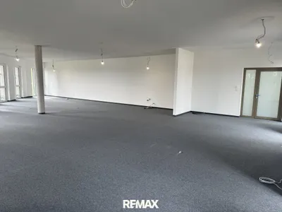 6-Zimmer-Gewerbeimmobilie kaufen in Gmunden – 170 m², € 731.000 – Bild 4 von 13