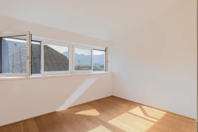 2-Zimmer-Wohnung mieten in Vöcklabruck – 108 m², € 2.482 – Bild 7 von 8