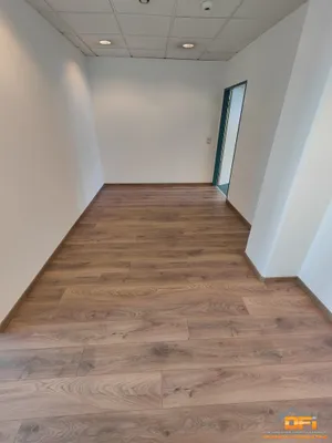 13-Zimmer-Gewerbeimmobilie mieten in Wien – 613 m², € 7.050 – Bild 9 von 31