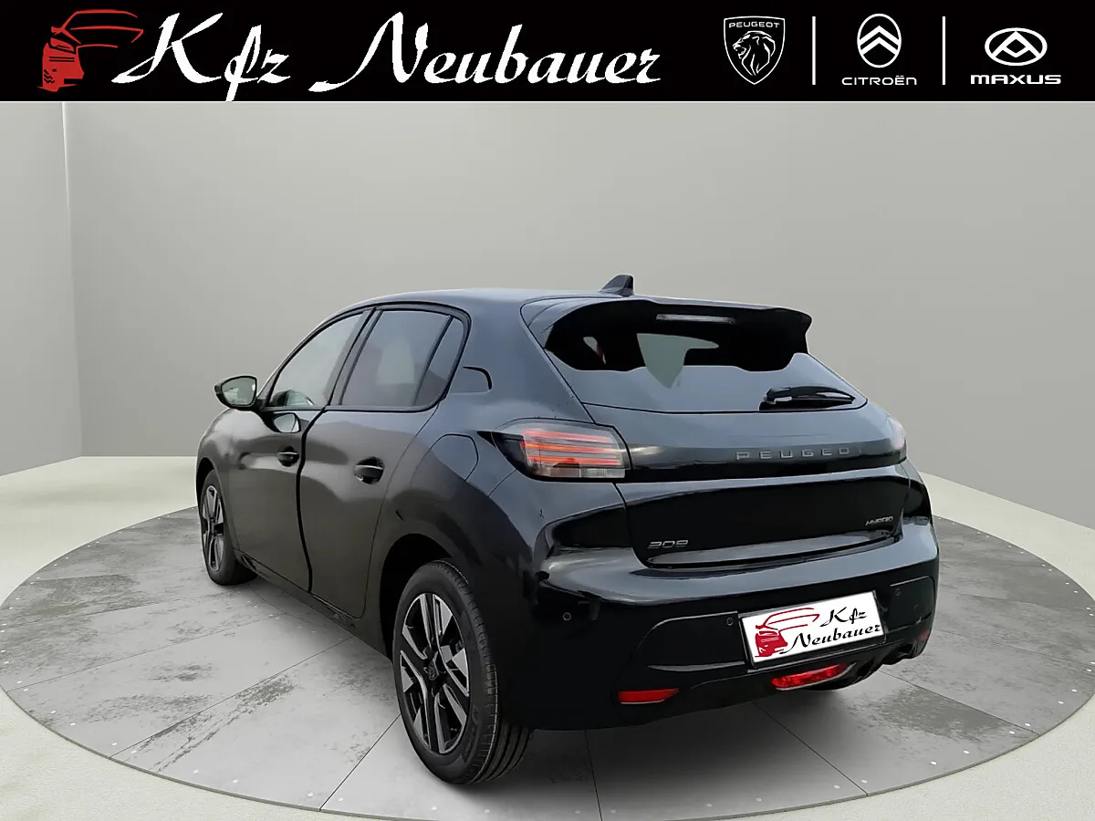Peugeot 208 1.2 Hybrid 110 Allure (EURO 6e) – Bild 3