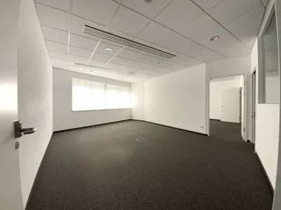 Gewerbeimmobilie mieten in Schwaz – 351 m², € 4.700 – Bild 7 von 12
