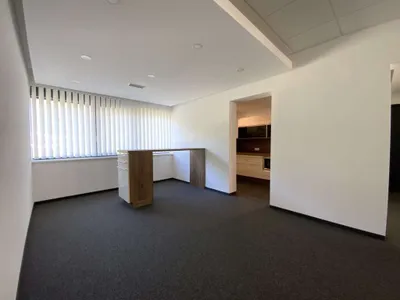 Gewerbeimmobilie mieten in Schwaz – 351 m², € 4.700 – Bild 4 von 12