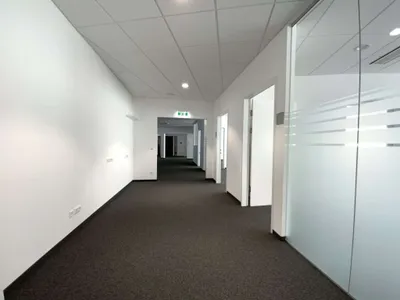 Gewerbeimmobilie mieten in Schwaz – 351 m², € 4.700 – Bild 9 von 12