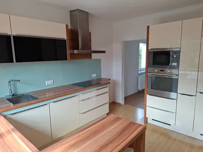 6-Zimmer-Haus mieten in Vöcklabruck – 160 m², € 1.200 – Bild 10 von 23