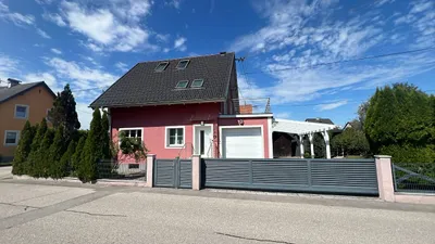6-Zimmer-Haus mieten in Vöcklabruck – 160 m², € 1.200 – Bild 2 von 23