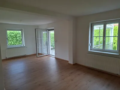 6-Zimmer-Haus mieten in Vöcklabruck – 160 m², € 1.200 – Bild 9 von 23
