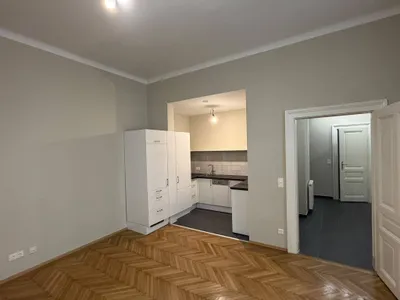 Sanierte Altbauwohnung in Bestlage – Bild 2