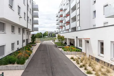 Geräumige 2-Zimmer-Wohnung - NEU - Nähe Kagraner Platz (524) – Bild 2
