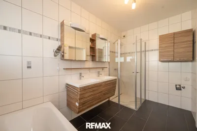 4-Zimmer-Wohnung mieten in Steyr – 110 m², € 2.009 – Bild 8 von 15
